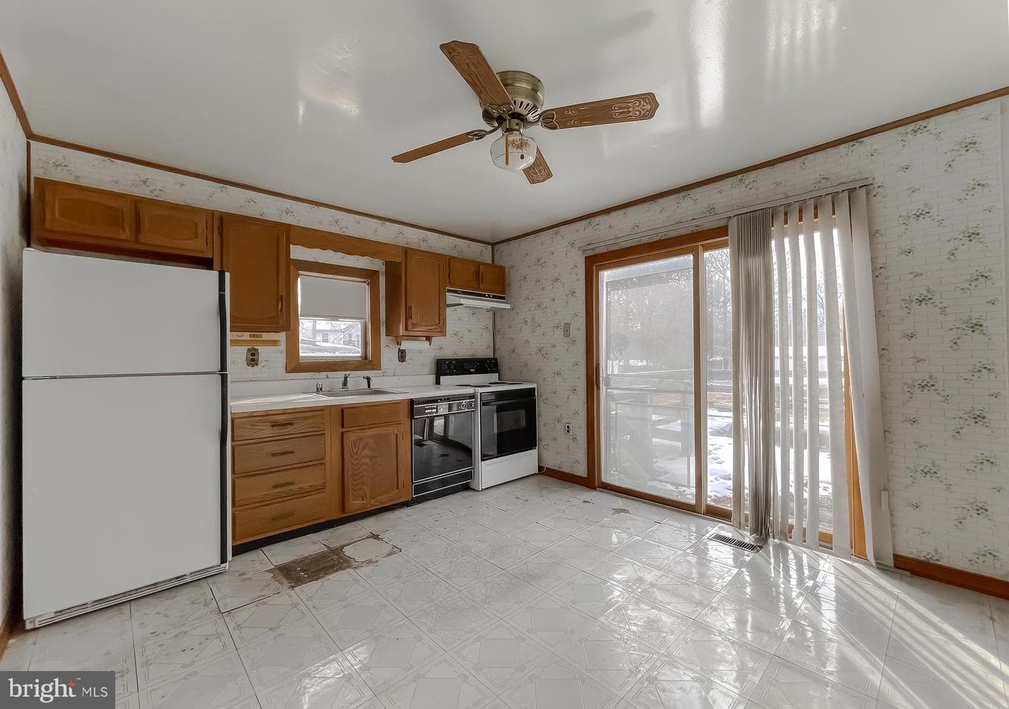 27136 Dogwood Lane photo 6