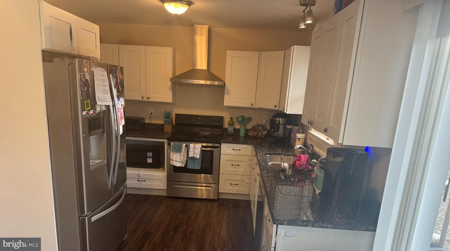 46528 Majestic Court photo 4