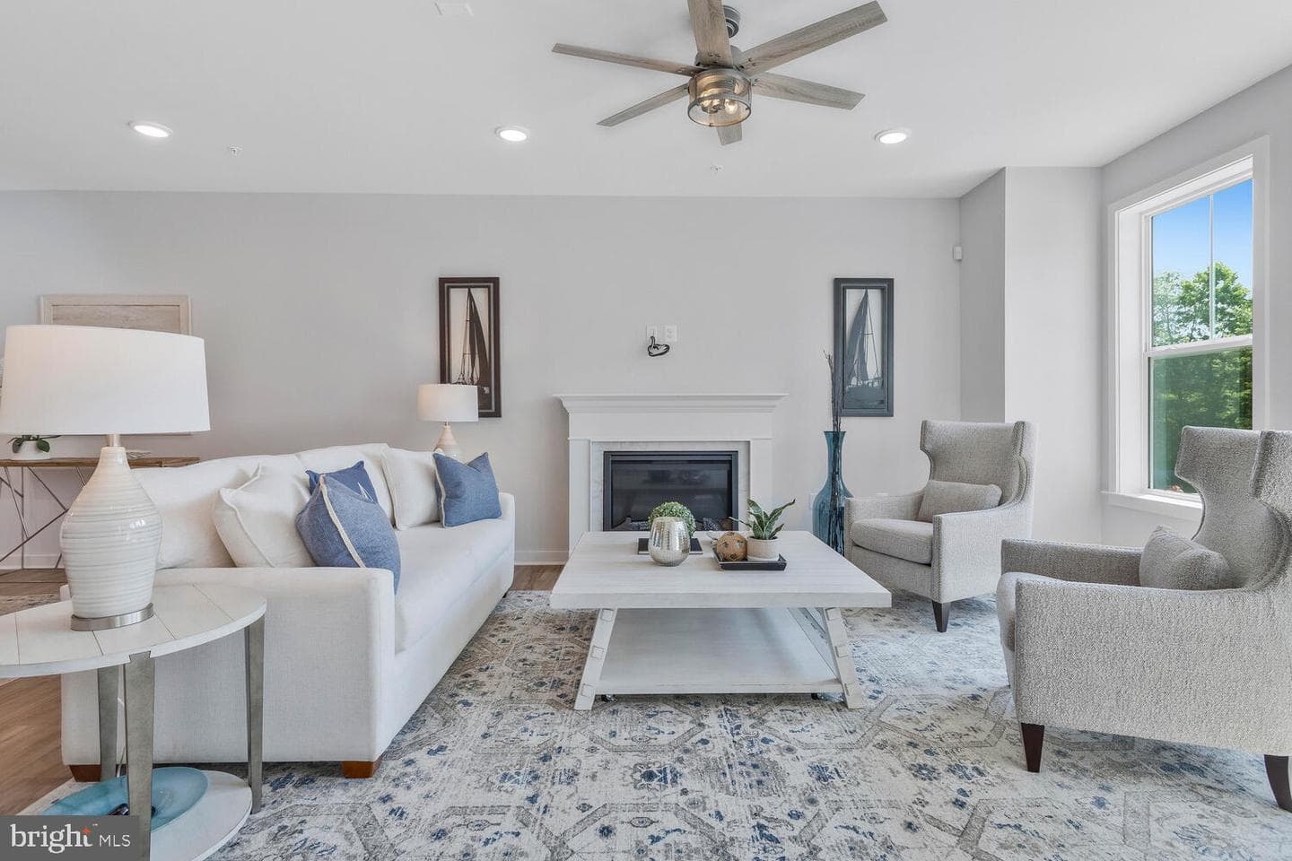 45712 N Maxine Way photo 10