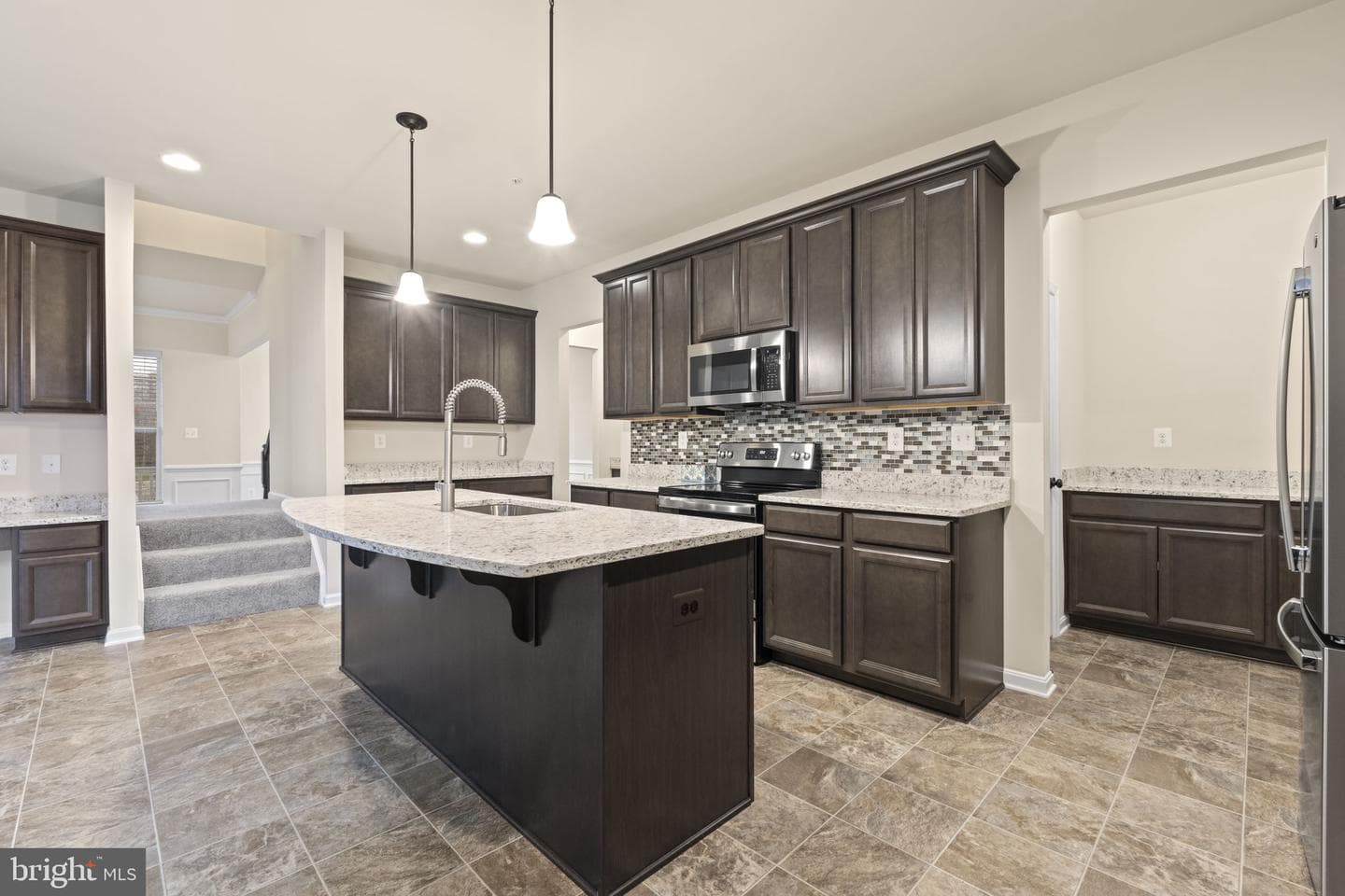 23348 Lindsay Drive photo 6