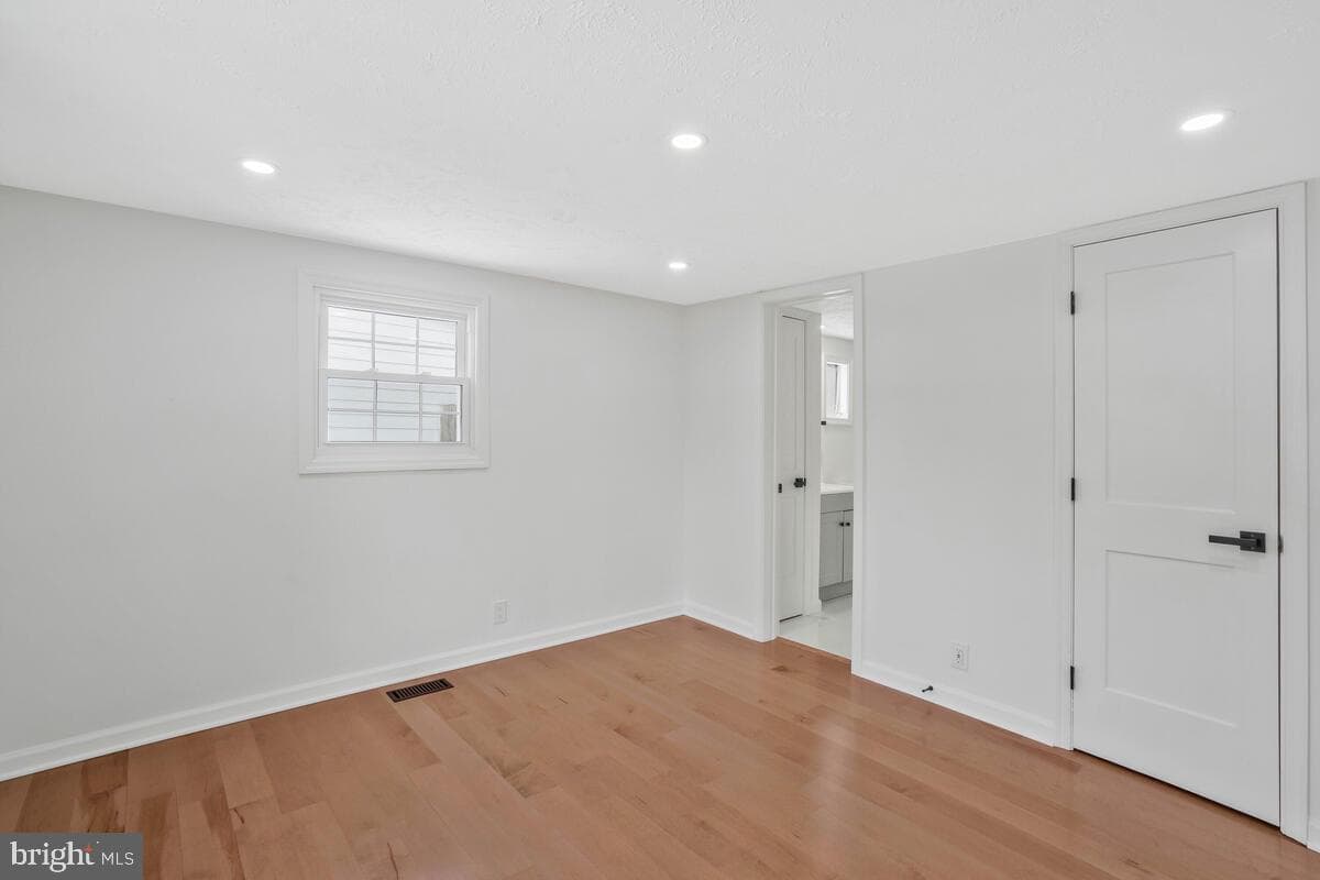 21508 Forest Run Drive photo 12