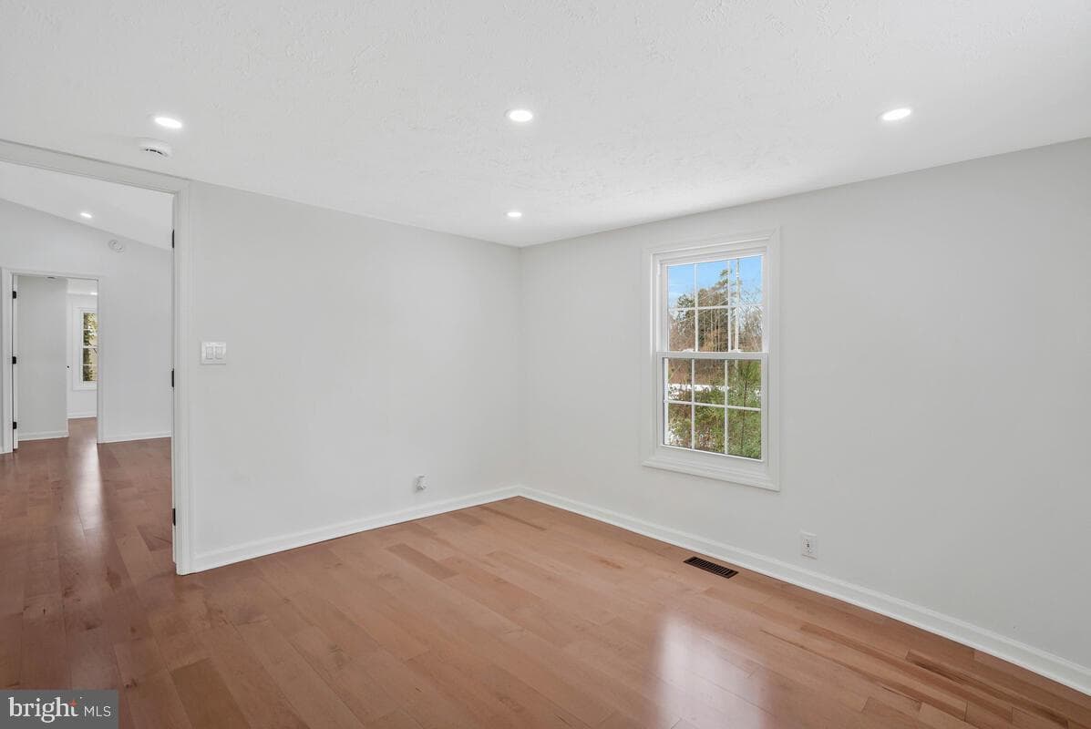 21508 Forest Run Drive photo 14