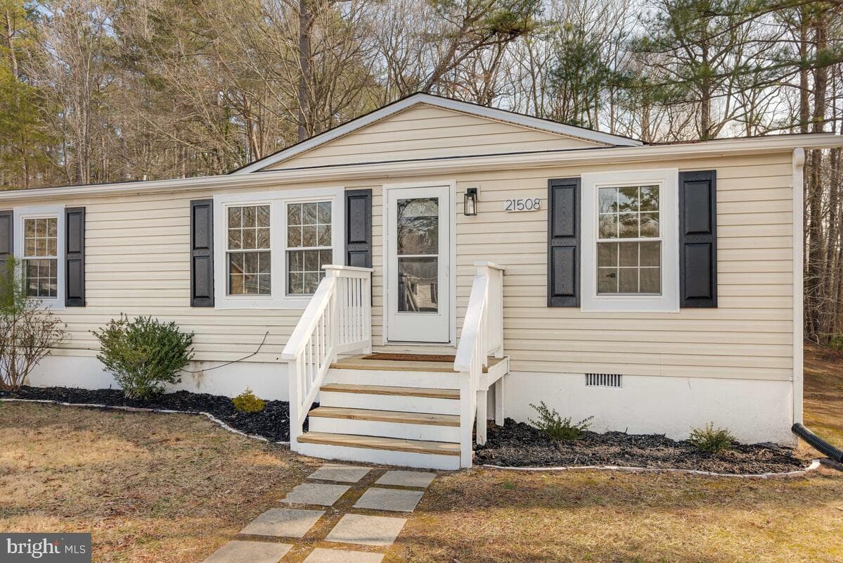 21508 Forest Run Drive photo 2
