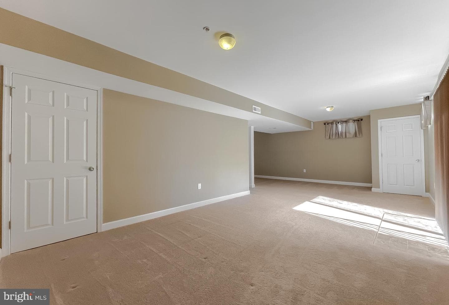 47355 Greenway Street photo 53