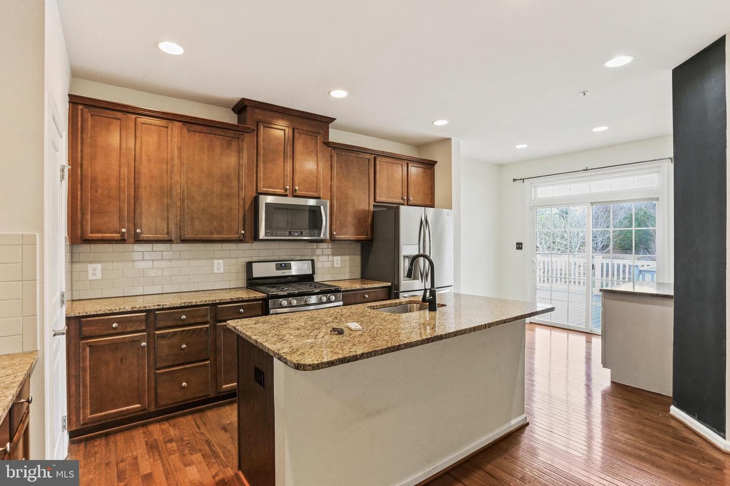 22962 Woodland Park Road photo 12