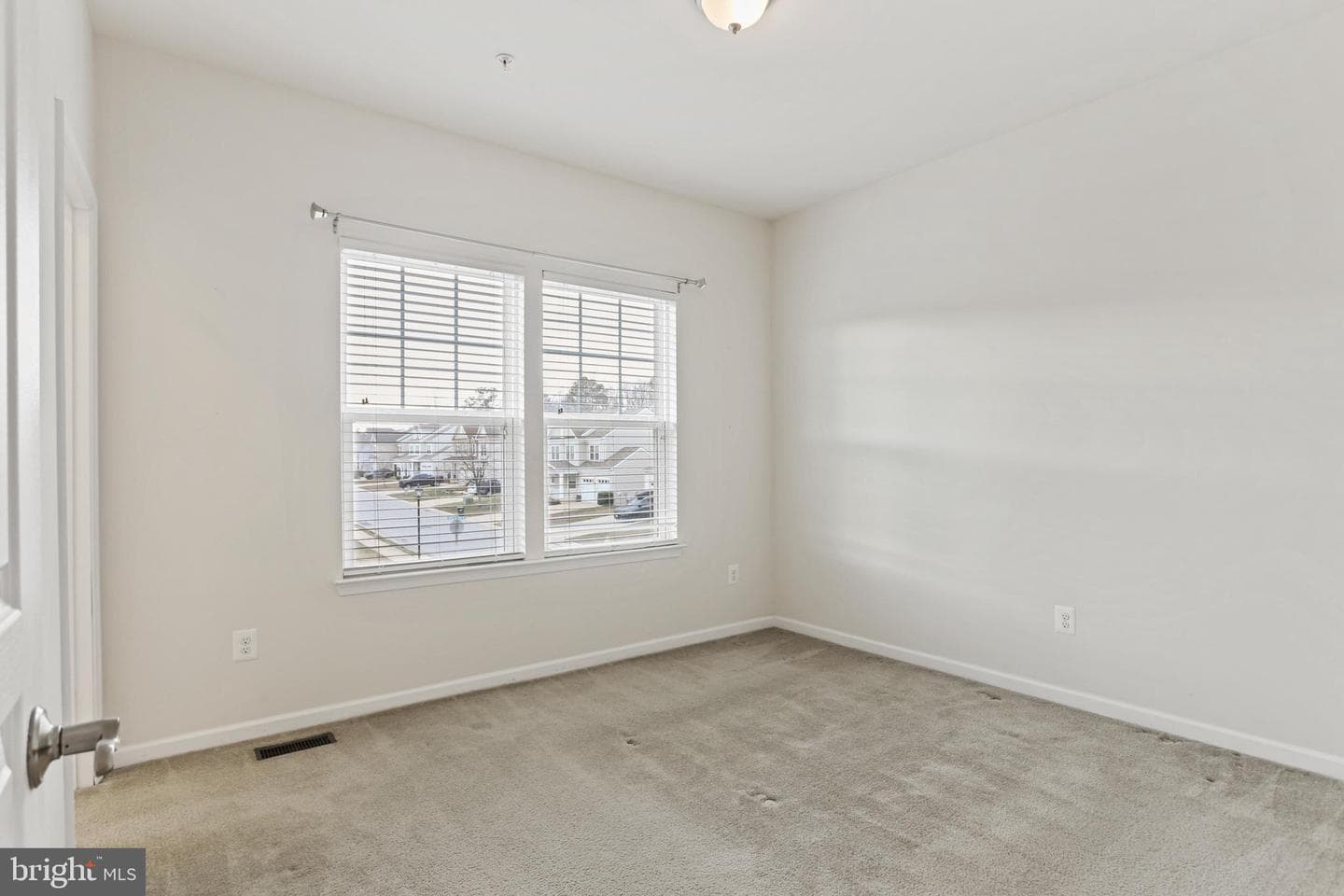 22962 Woodland Park Road photo 15