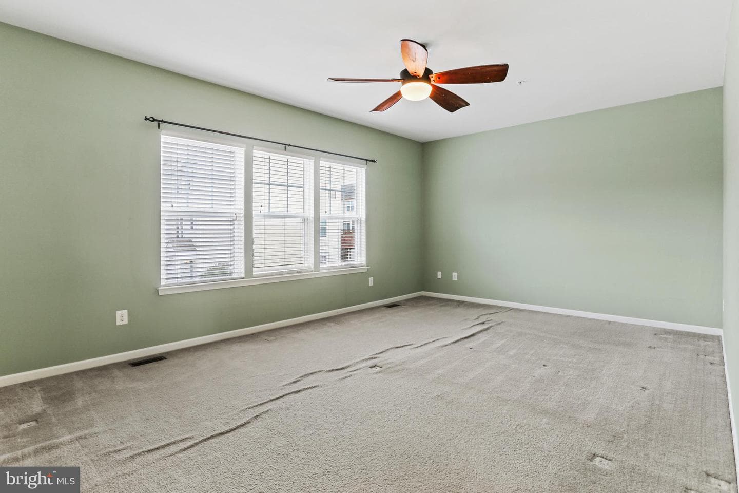 22962 Woodland Park Road photo 24