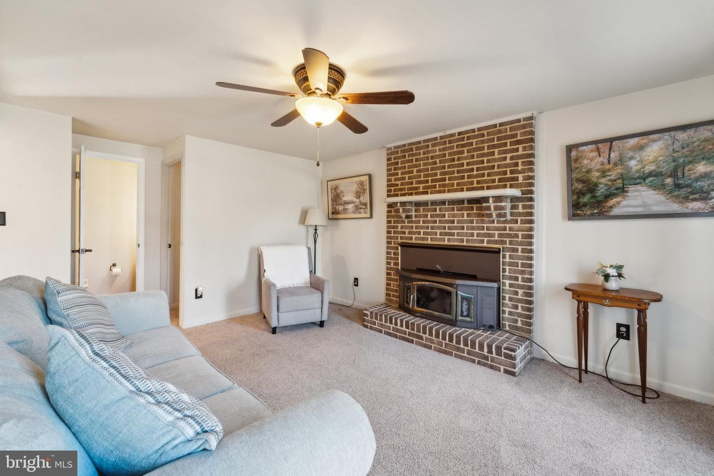 39375 Thomas Drive photo 5