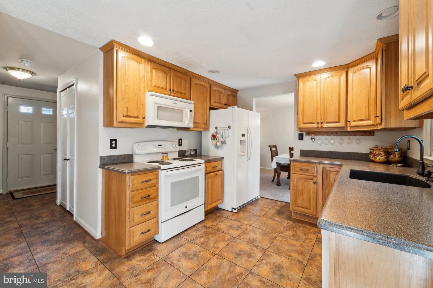 39375 Thomas Drive photo 7