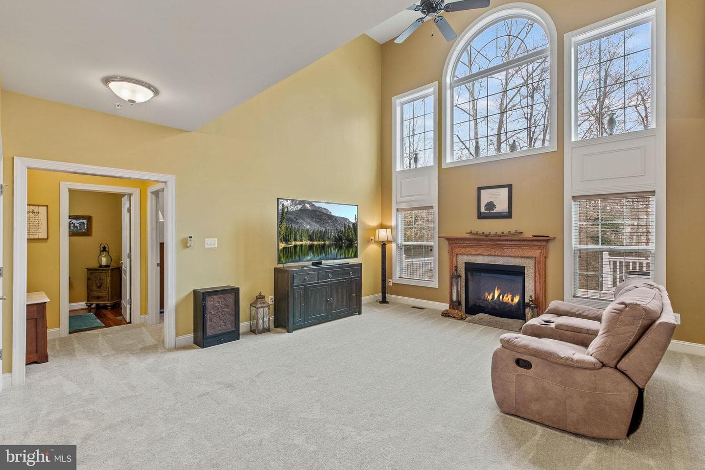 46865 Grassholm Court photo 4