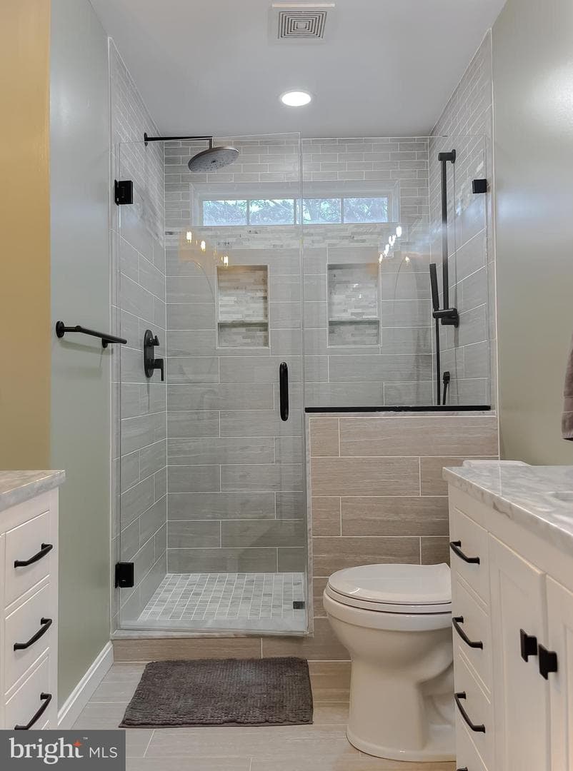 21620 Coves End Court photo 37