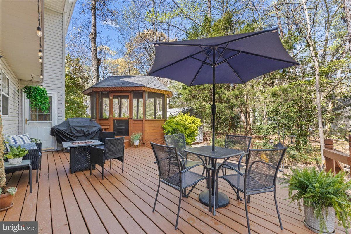 23141 Grey Squirrel Lane photo 2