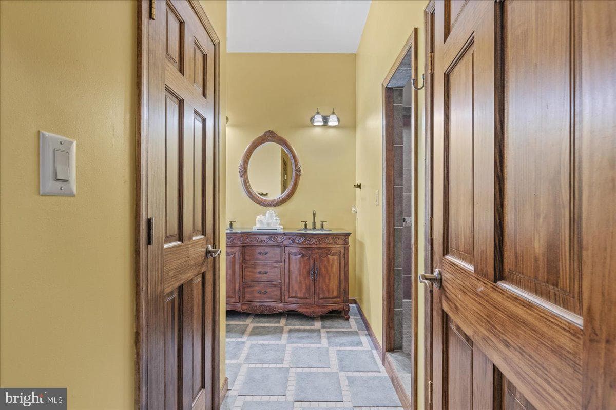 23141 Grey Squirrel Lane photo 32