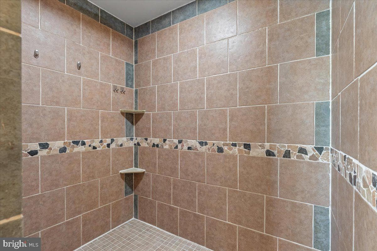 23141 Grey Squirrel Lane photo 35