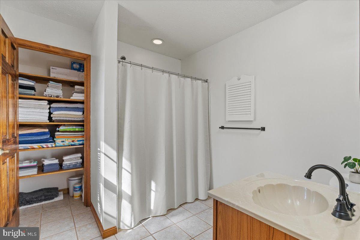 23141 Grey Squirrel Lane photo 39