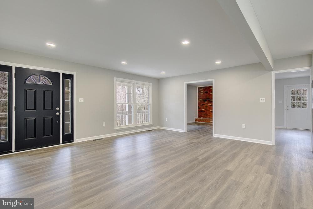 37719 Asher Road photo 2