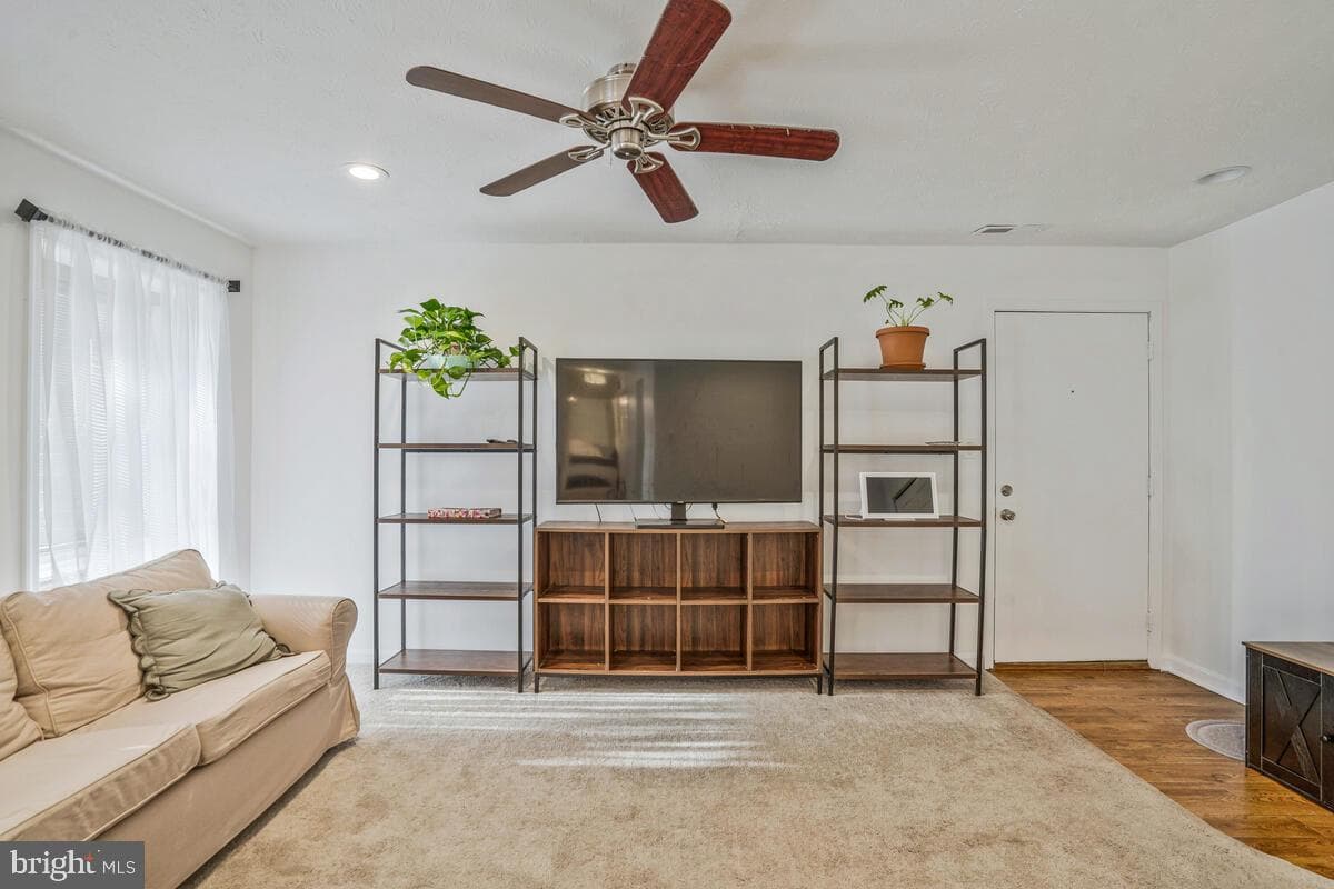 23242 Chestnut Oak Court #10e photo 5