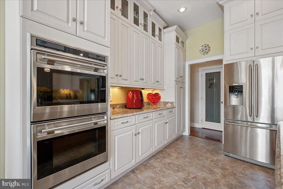 45216 Clarkes Landing Road photo 24
