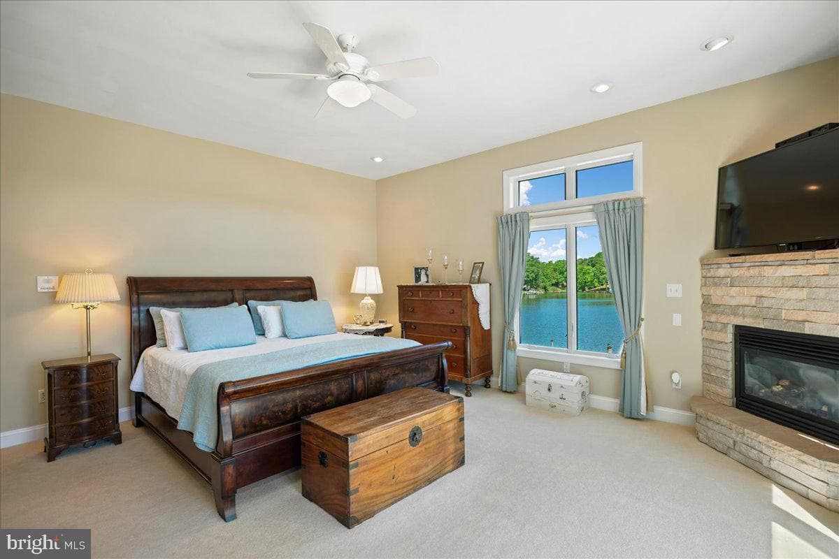 45216 Clarkes Landing Road photo 31