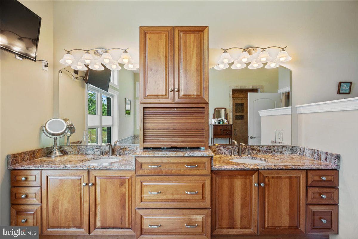 45216 Clarkes Landing Road photo 32