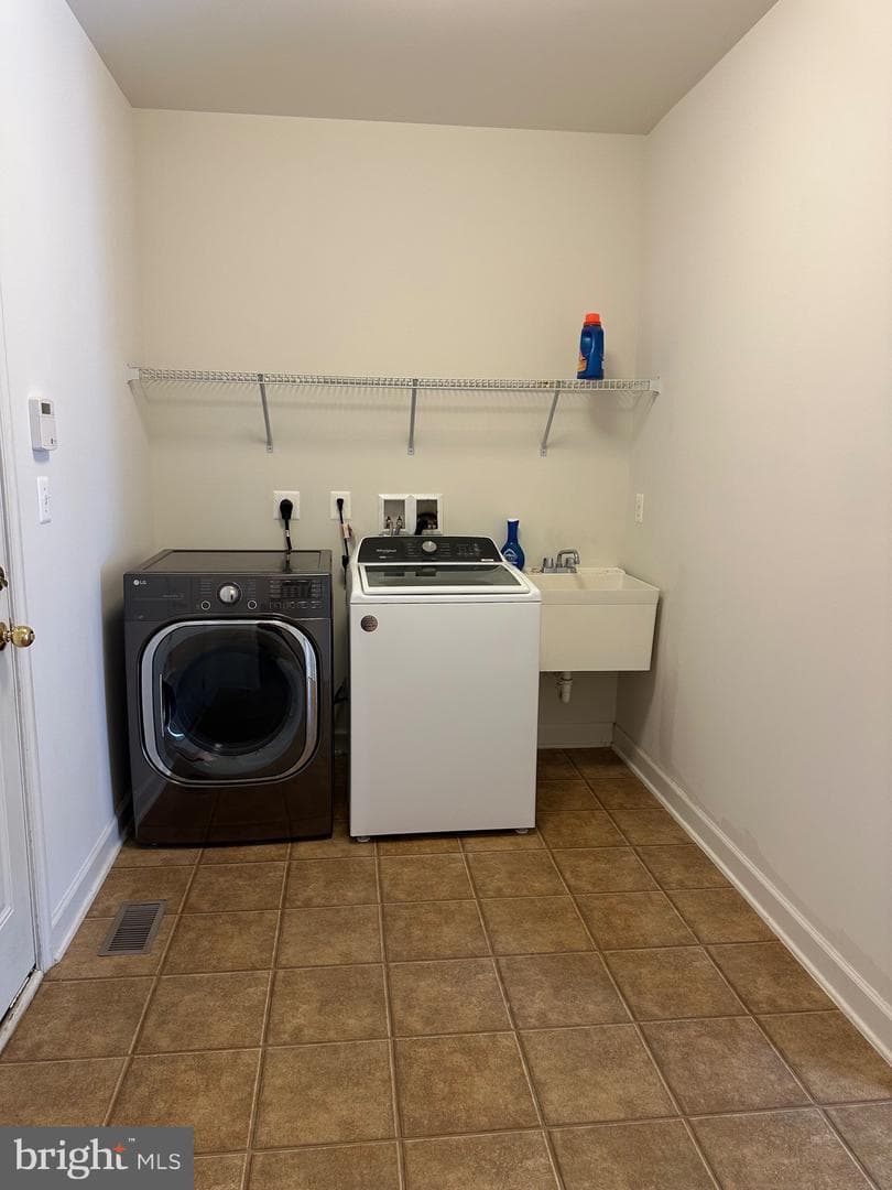21555 Starboard Court photo 17