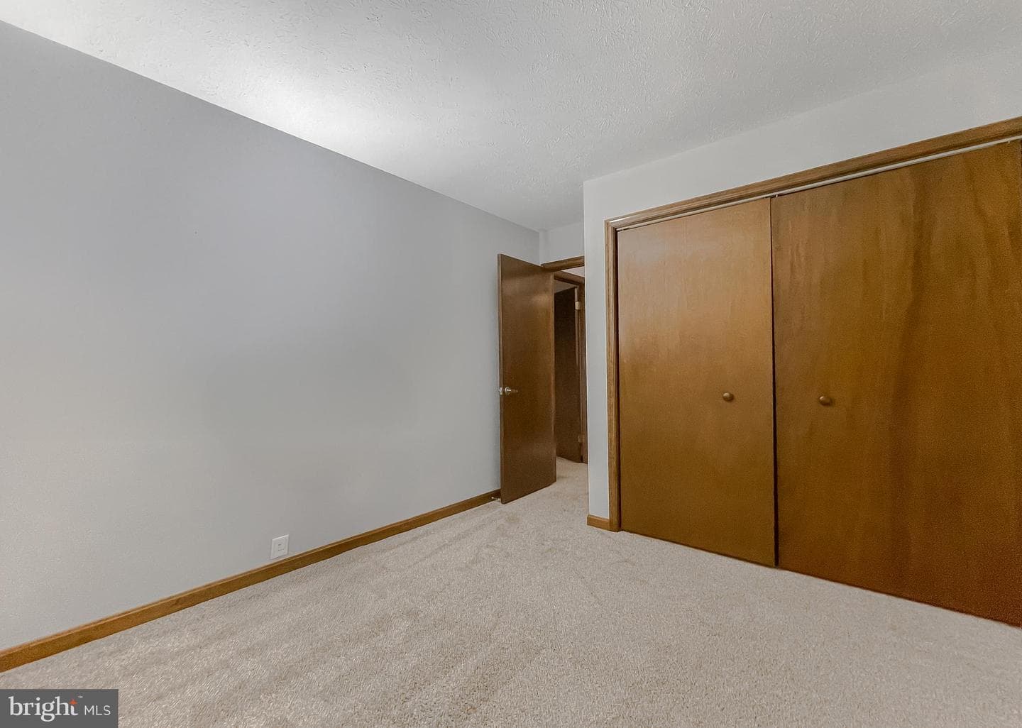 23240 Rosewood Court #5e photo 24