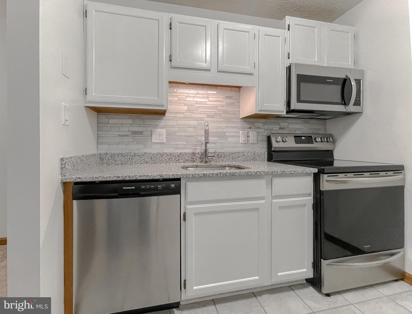 23240 Rosewood Court #5e photo 9
