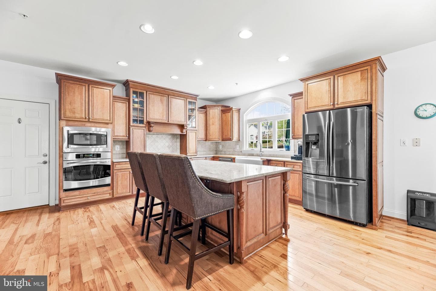 22900 Camden Court photo 2