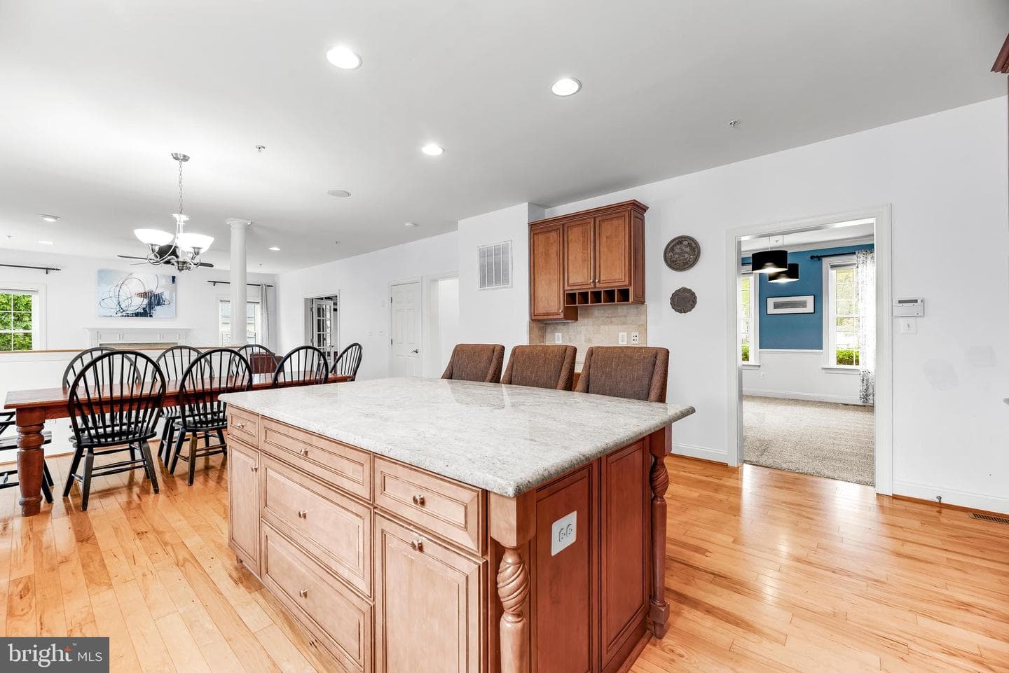 22900 Camden Court photo 23