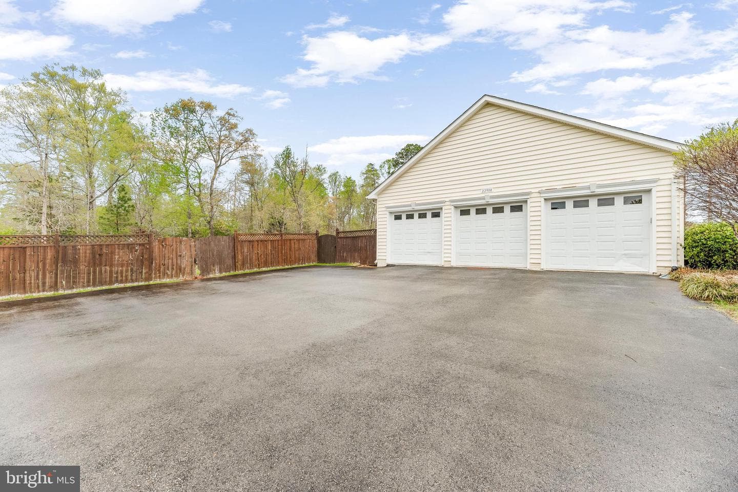 22900 Camden Court photo 60