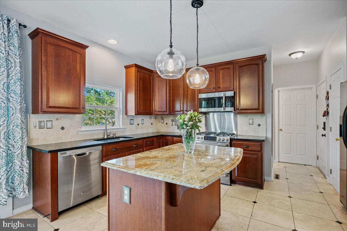 23635 Abraham Drive photo 13