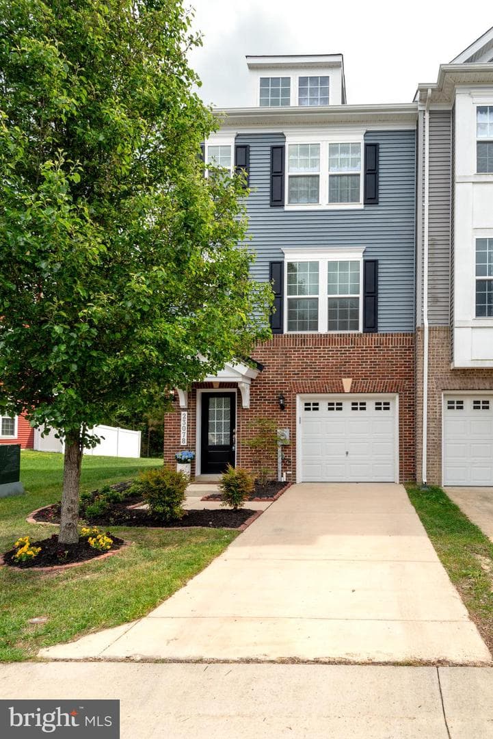 23078 Mountain Laurel Lane photo 2