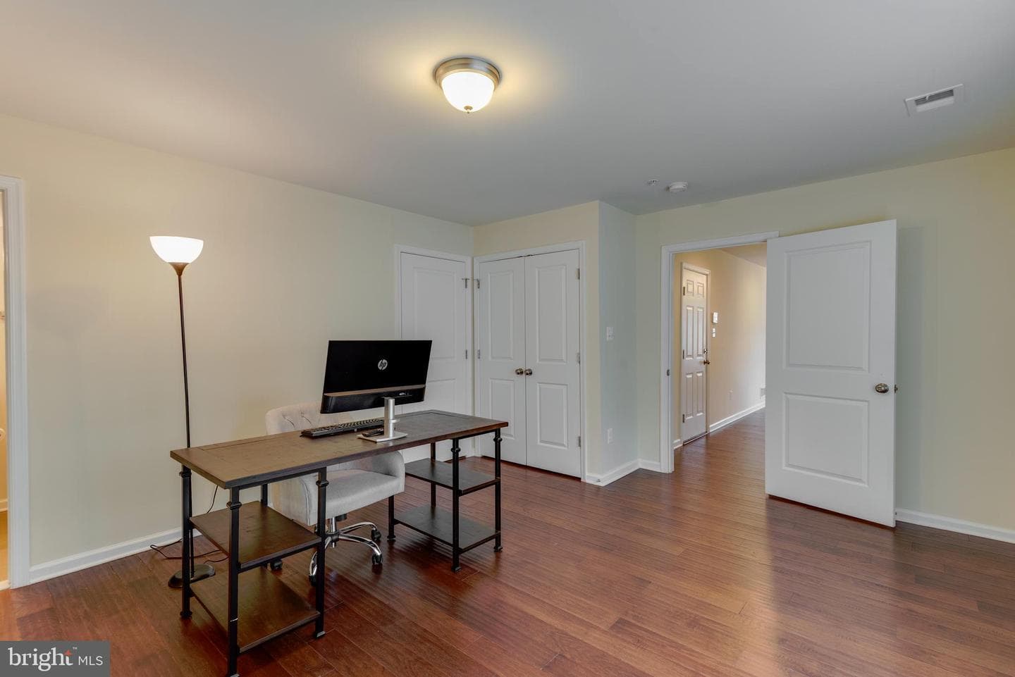 23078 Mountain Laurel Lane photo 5