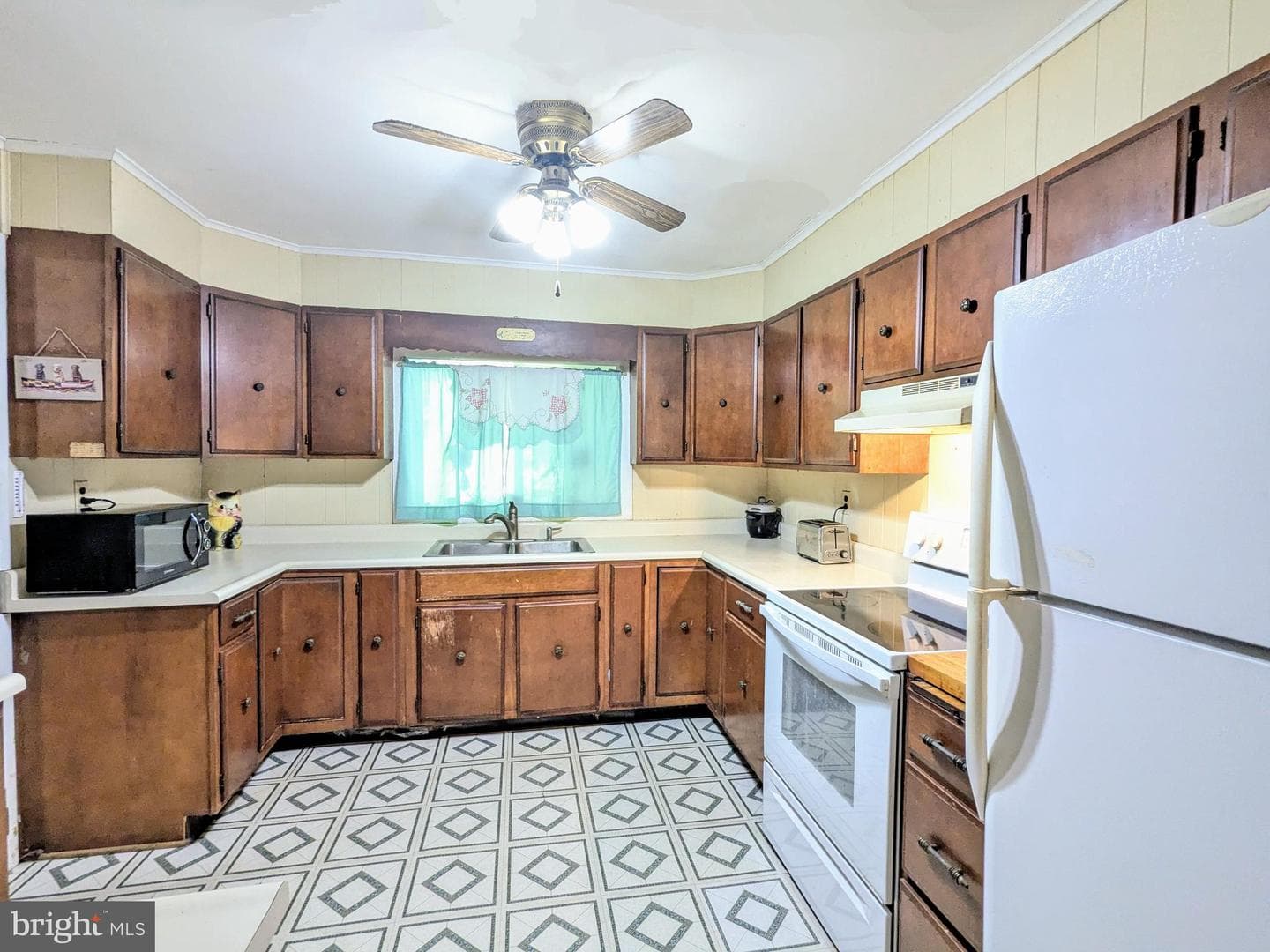 43658 Redmond Road photo 9