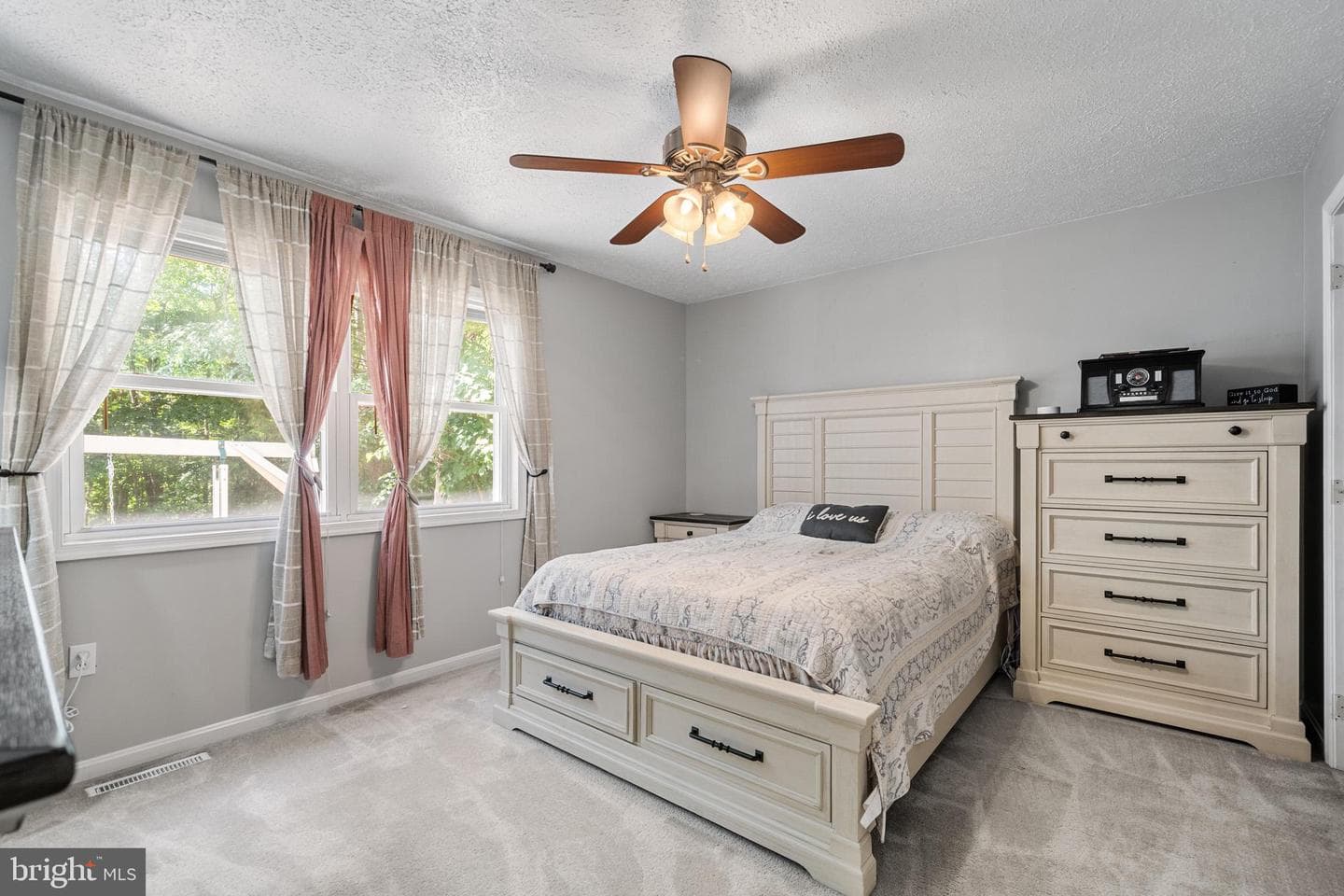27073 Carrie Court photo 11