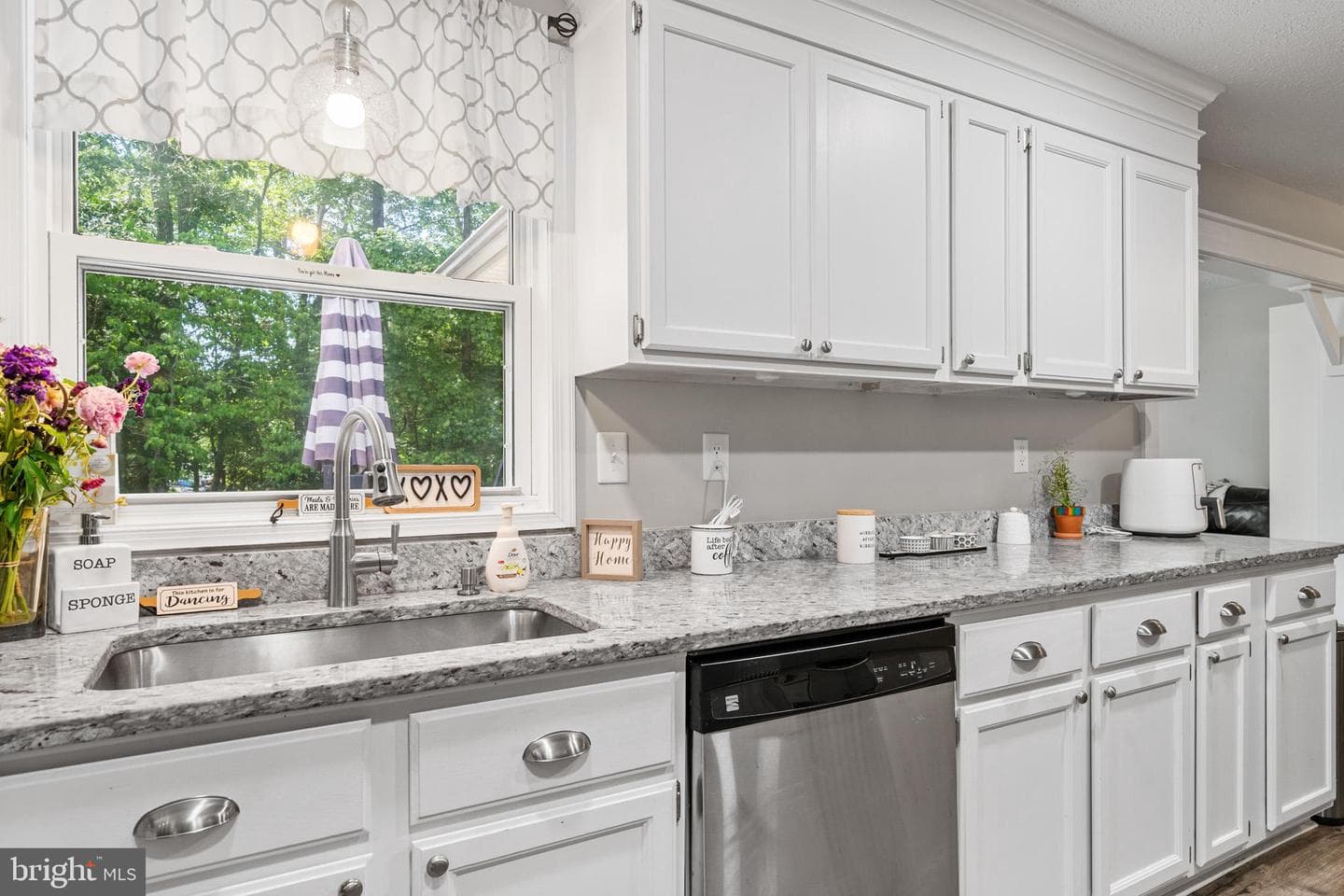 27073 Carrie Court photo 6
