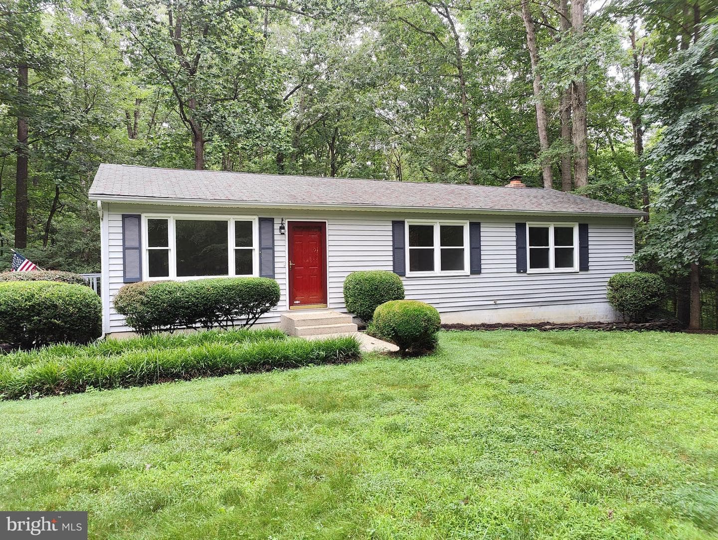 36915 W Lakeland Drive photo 2