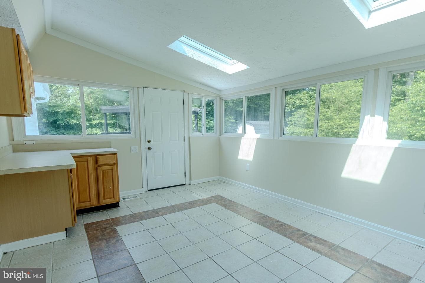 28989 Autumnwood Drive photo 14