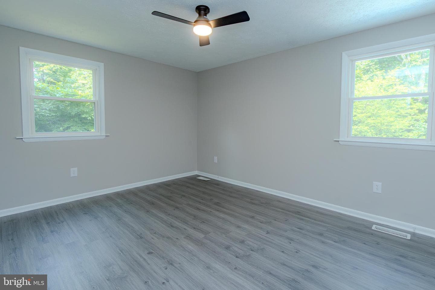 28989 Autumnwood Drive photo 18