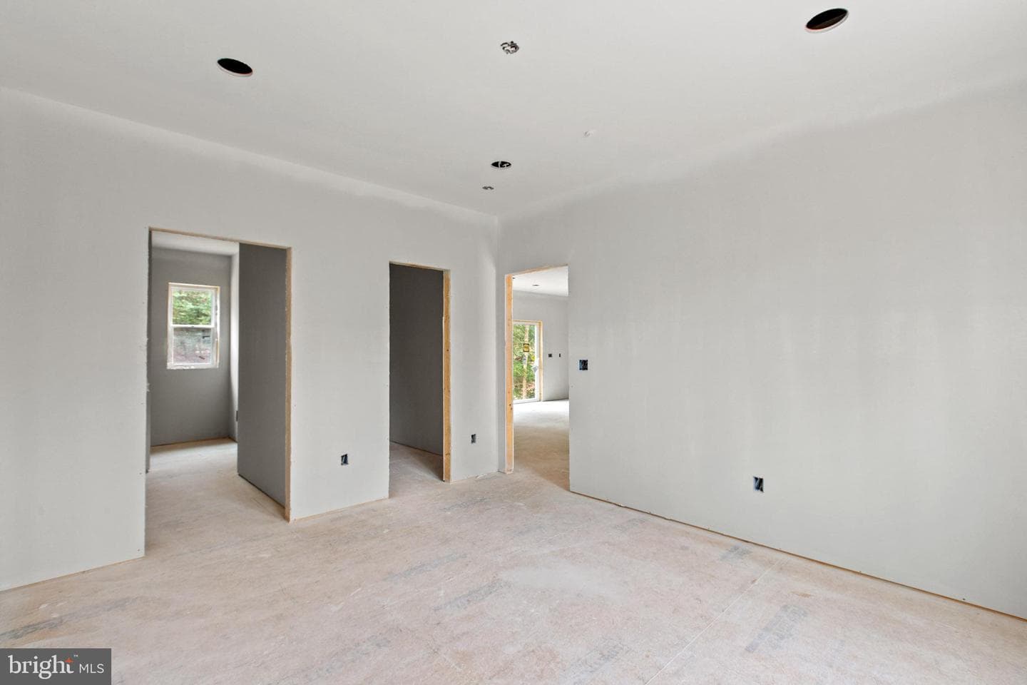 23570 Myrtle Point Road photo 3