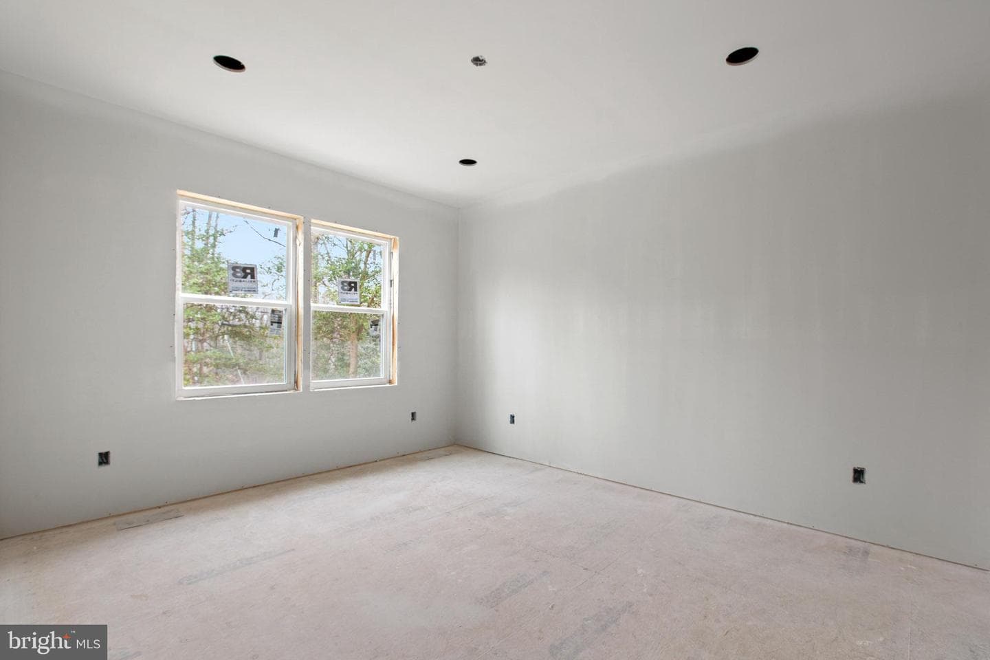 23570 Myrtle Point Road photo 4