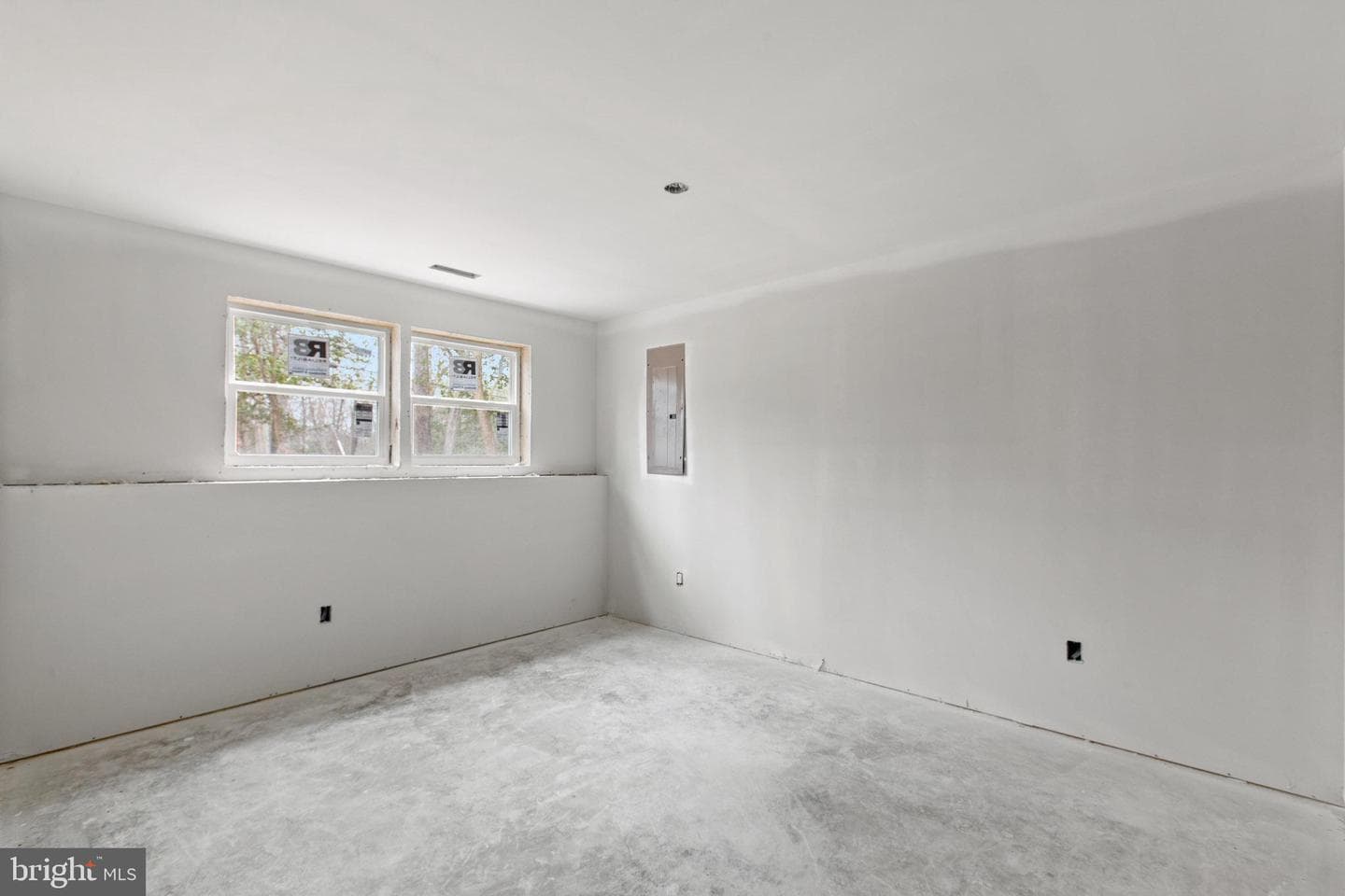 23570 Myrtle Point Road photo 9