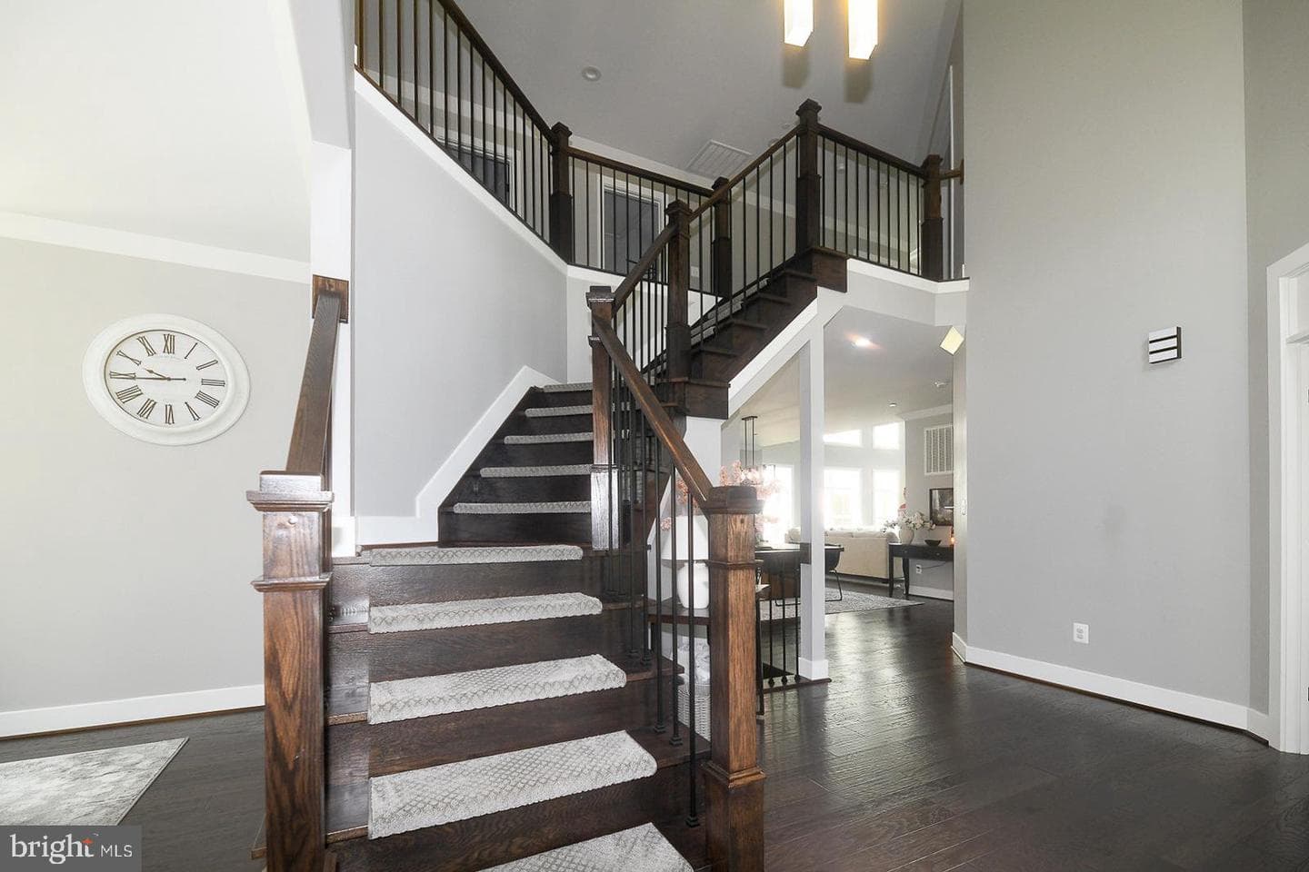 23155 Greenstone photo 17
