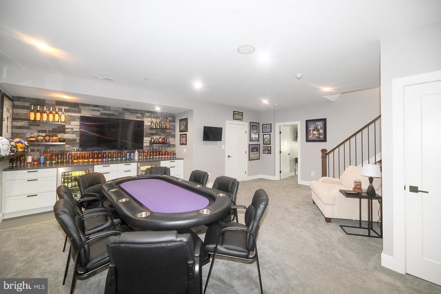 23155 Greenstone photo 26