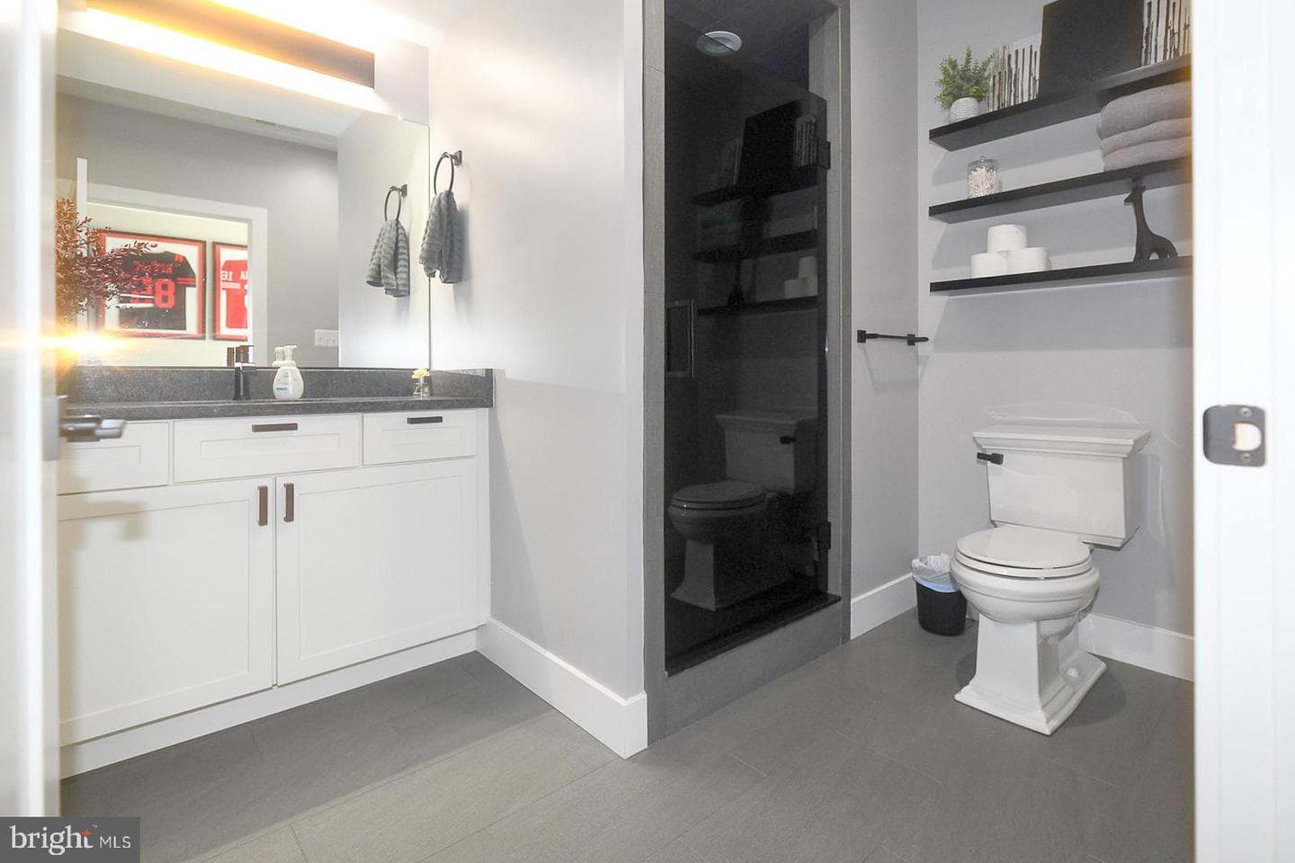 23155 Greenstone photo 31