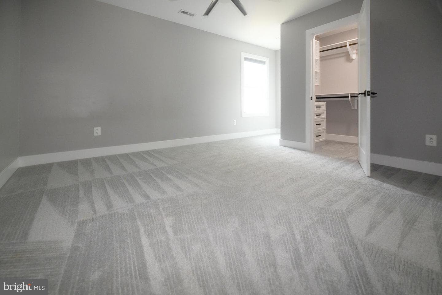 23155 Greenstone photo 44
