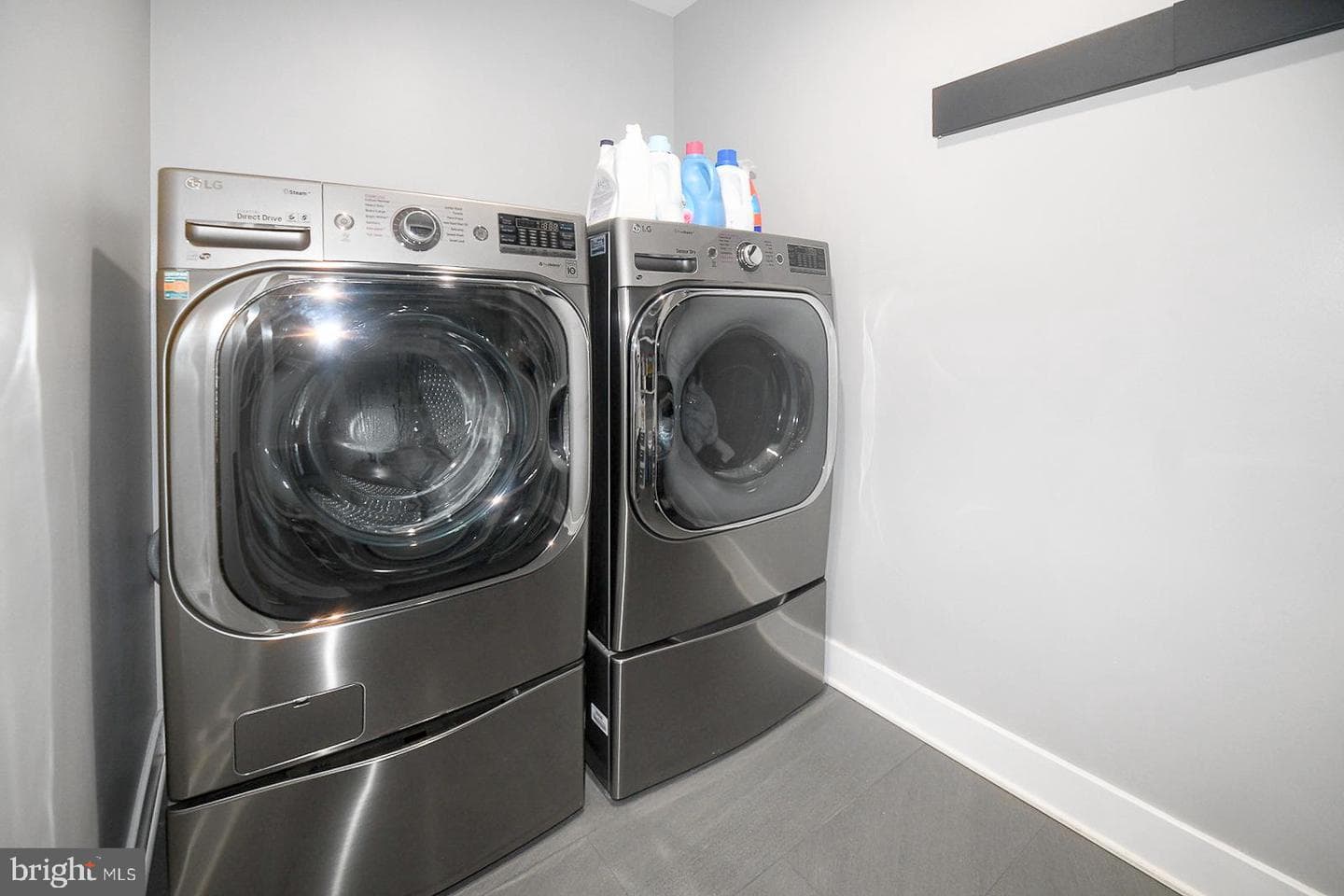 23155 Greenstone photo 64