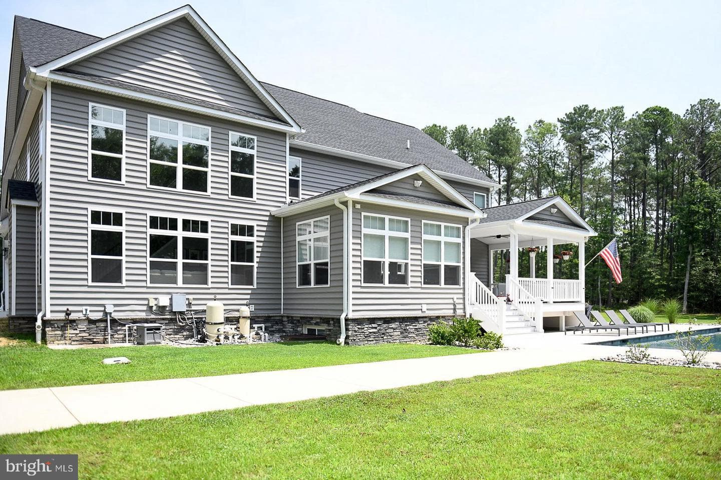 23155 Greenstone photo 85