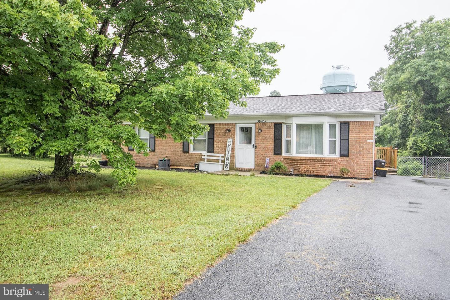 38457 Laurel Ridge Court photo 2