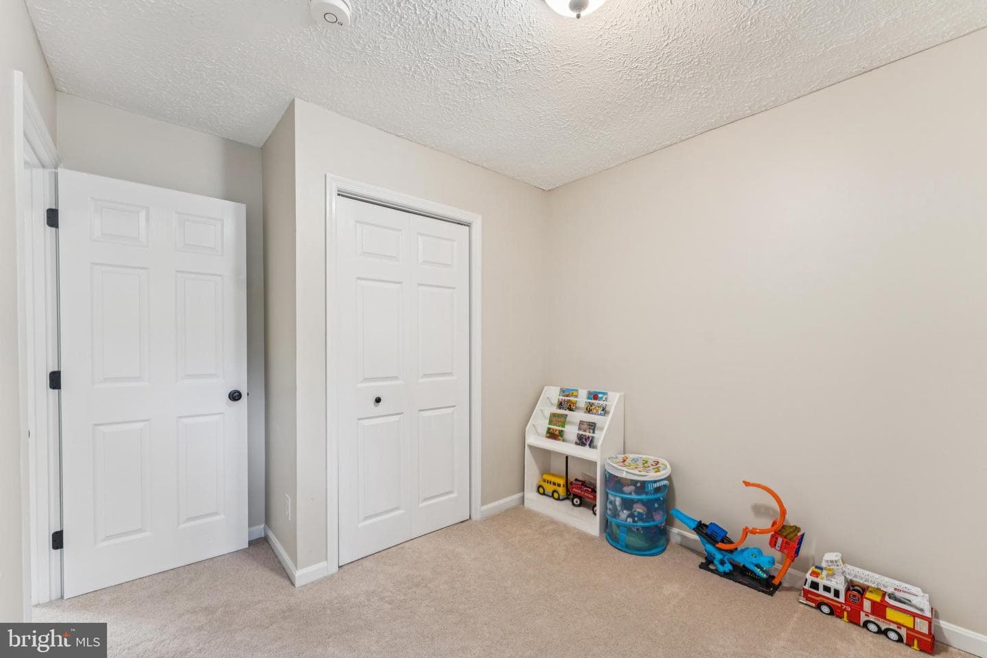 23317 Red Oak Court photo 22
